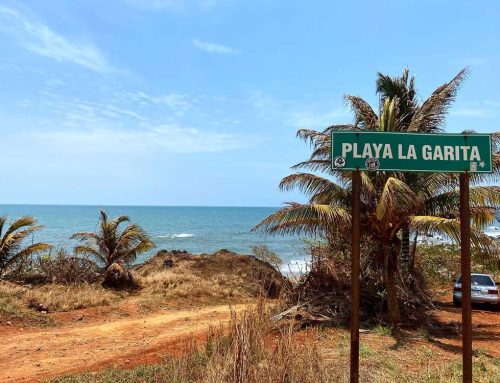 take a walk on playa la garita (pedasi)
