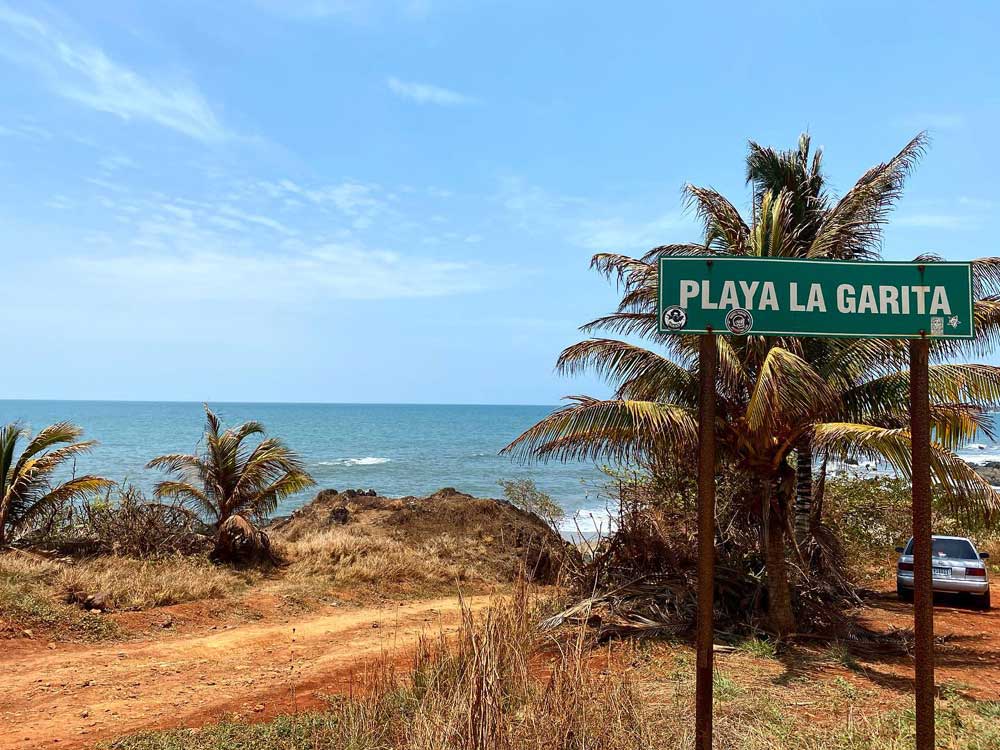 THINGS TO DO IN PANAMA: take a walk on playa la garita | VISTACANAS.COM